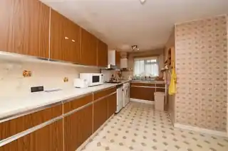 15 Sanders Lane, photo 3