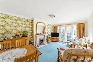 15 Shelley Close, photo 4