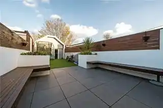 15 Slade Gardens, photo 2