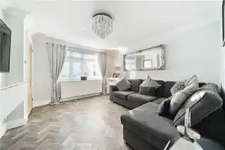 15 Slade Gardens, photo 3