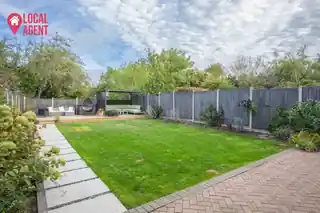 15 Steynton Avenue, photo 3