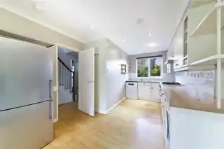 15 Vicars Close, photo 4