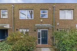 15 Vicars Close, photo 2