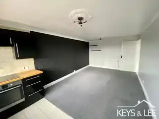15 Winston Close, photo 4