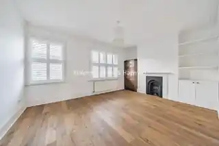 15 Wisteria Road, photo 3