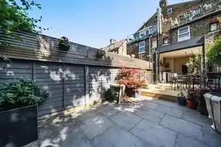 151 Auckland Hill, photo 3