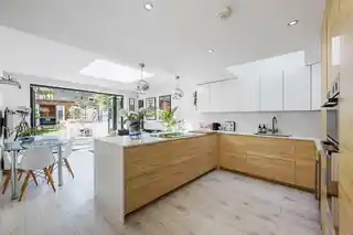 151 Darwin Road, photo 3