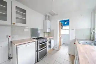 151 Kirkwood Road, photo 4