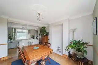 151 Marmion Avenue, photo 4