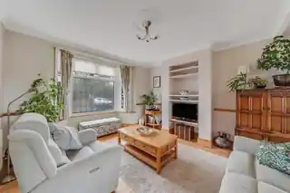 151 Marmion Avenue, photo 2