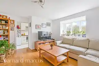 151 Redford Close, photo 4