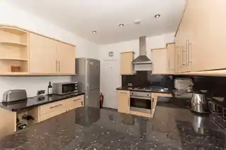 152 Telford Avenue, photo 4