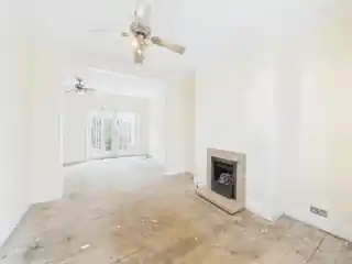 152 Whitby Road, photo 3