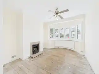 152 Whitby Road, photo 2