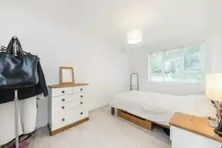 153 Langton Way, photo 4