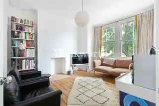153 Lansdowne Road, photo 2