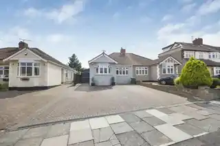 154 The Drive, photo 2