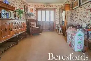 155 Roseberry Gardens, photo 3