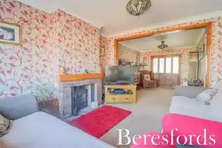 155 Roseberry Gardens, photo 2