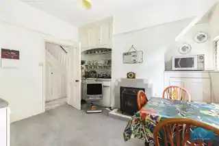 155 Station Road, photo 2