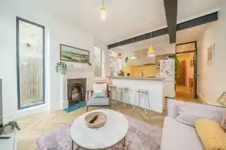 155 Villiers Road, photo 2