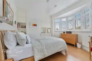 156 Ankerdine Crescent, photo 4