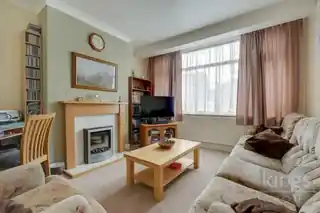 156 Carterhatch Road, photo 4
