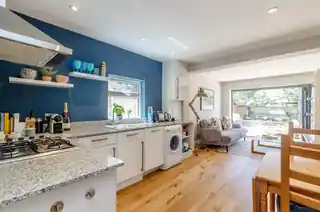 156 Earlsfield Road, photo 4