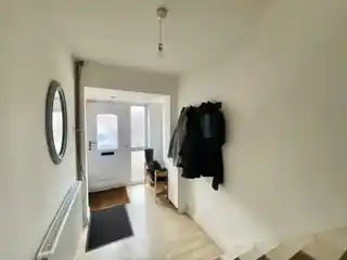 156 Grosvenor Avenue, photo 4