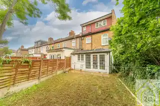 156 Windsor Road, photo 3