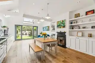157 Clonmore Street, photo 2