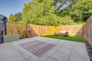 158 Abercairn Road, photo 2