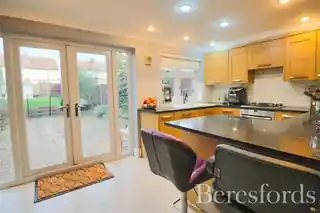 158 Amery Gardens, photo 4