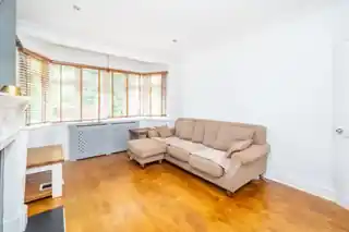 158 Tudor Drive, photo 4