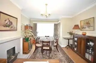 159 Chanctonbury Way, photo 2