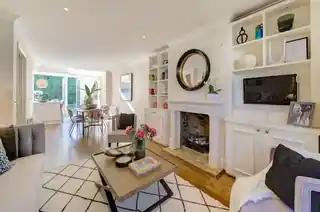 159 Highlever Road, photo 3