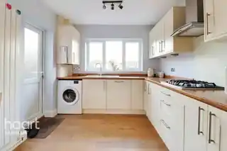 159 Wennington Road, photo 4