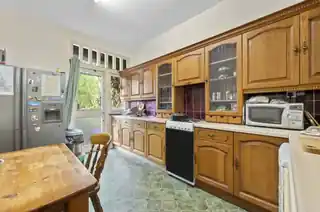 15A Laurel Road, photo 3
