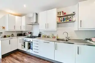 15A St Johns Road, photo 3