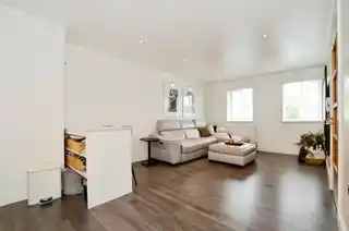 15B Fairfield Road, photo 2