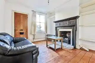 16 Alfred Road, photo 2