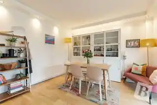 16 Brooklands Road, photo 3