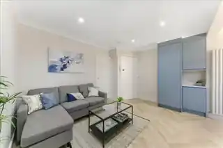 16 Burlington Gardens, photo 2