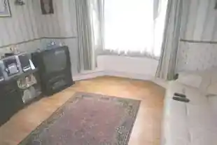 16 Compton Avenue, photo 2