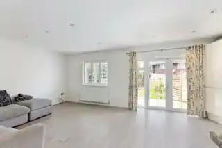 16 Darley Gardens, photo 2