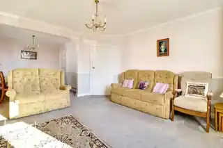 16 Dorkins Way, photo 3