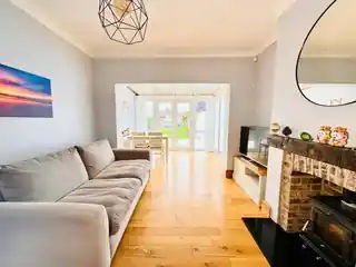16 Eastview Avenue, photo 4