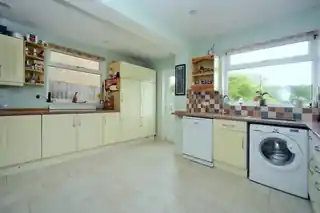 16 Forest Side, photo 2