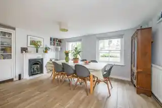16 Foxberry Road, photo 4