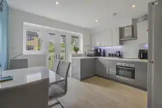 16 Frognal Place, photo 3